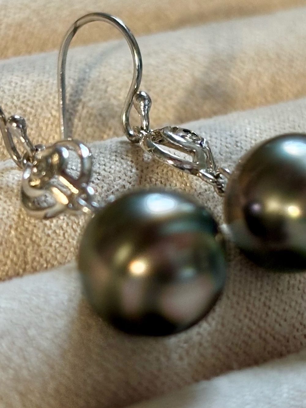 Sterling silver 925 Drop Earrings with Black Tahitian Pearl - Picture 4 of 12